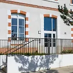 Le Monarque - Parking Apartamento Fontainebleau