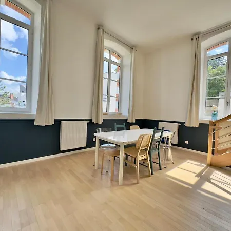 Le Monarque - Parking