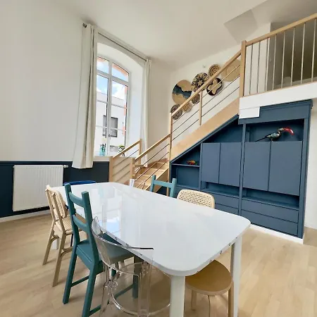 Le Monarque - Parking *